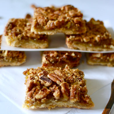 Easy Pecan Pie Bars Recipe