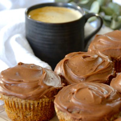 Chai Tea Cupcakes With Chocolate Buttercream Frosting